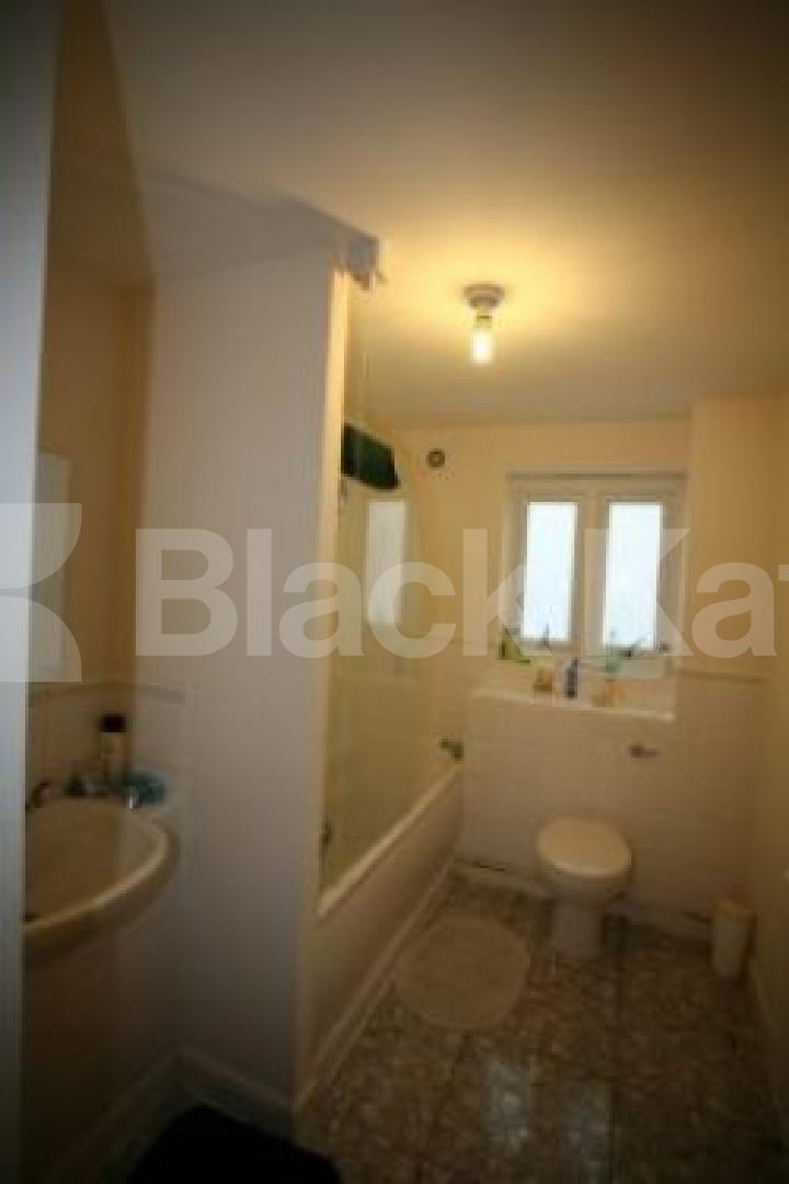 			New Instruction, 4 Bedroom, 1 bath, 1 reception Flat			 Monteray Studios, Kilburn Lane